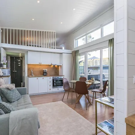 Villa Merikruunun Taehdistoehuvila Mimosa 37 Dragsfjärd