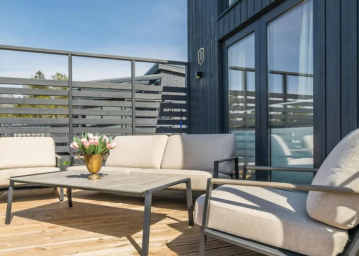 Merikruunun Taehdistoehuvila Mimosa 37 Villa